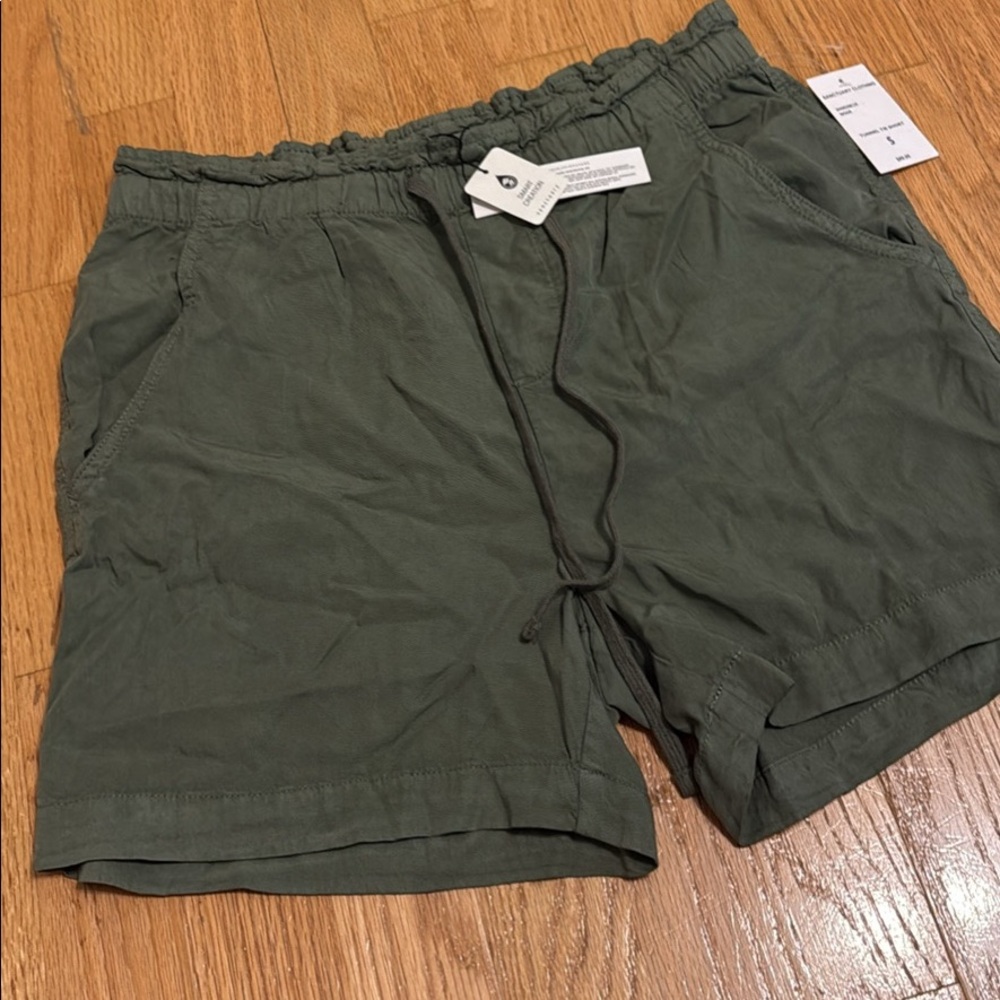 Sanctuary Size Shorts Green NWT Size Small